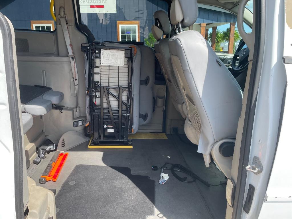 2014 Dodge Grand Caravan SE - Photo 16