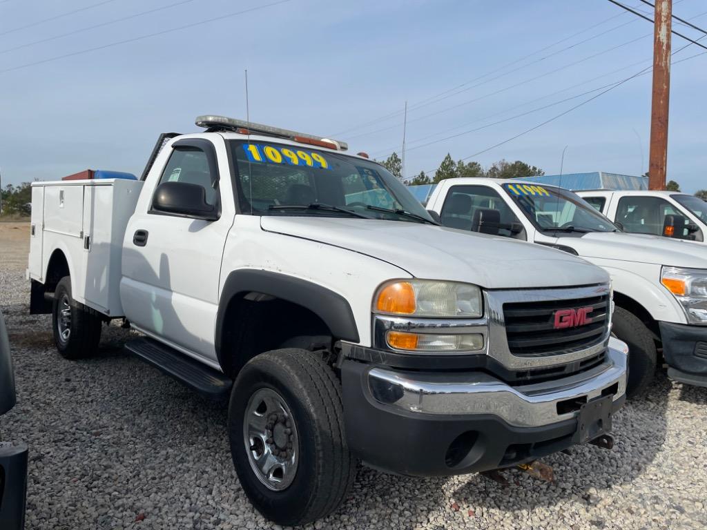 2004 GMC Sierra 2500HD null photo 3