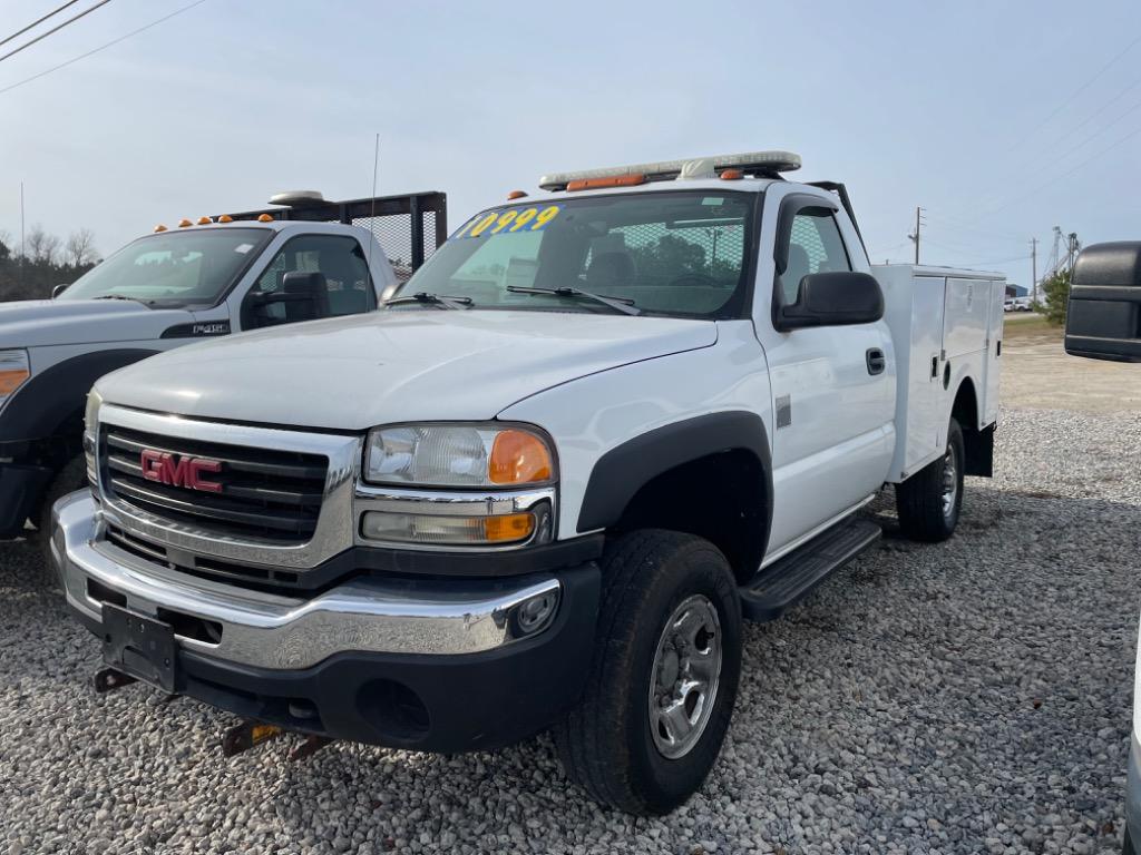 2004 GMC Sierra 2500HD null photo 1