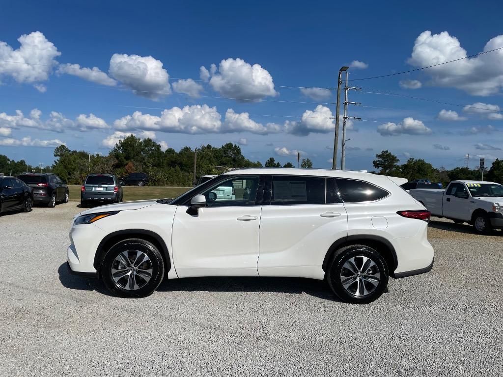 2020 Toyota Highlander XLE - Photo 6