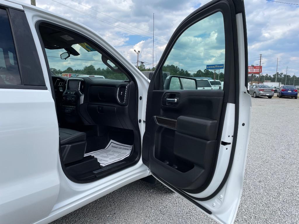 2021 Chevrolet Silverado 1500 LT - Photo 17